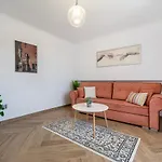 Urbio Private 3*