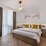 Urbio Private 3*