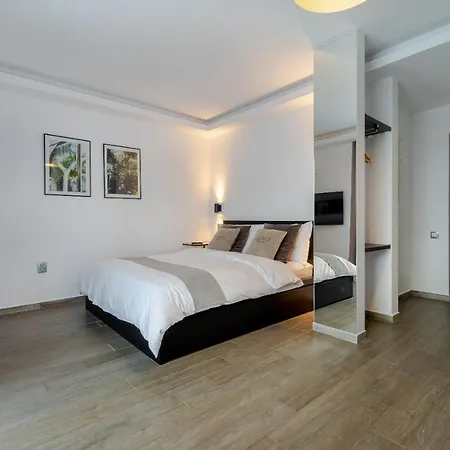 Urbio Private Aparthotel 3*