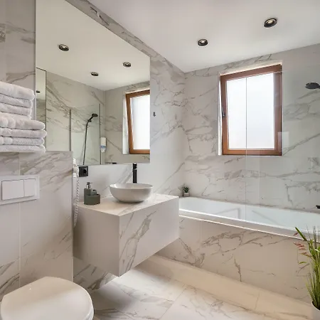 Urbio Private 3*