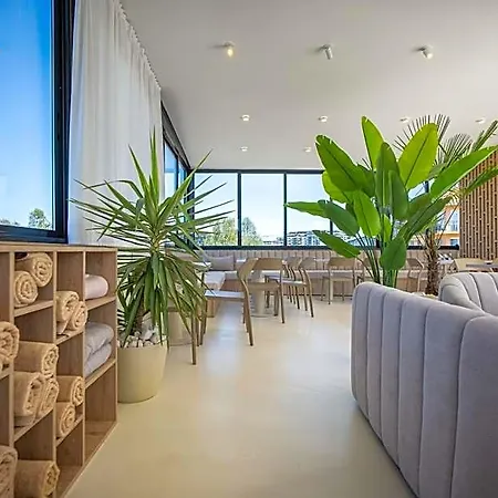 Urbio Private 3*